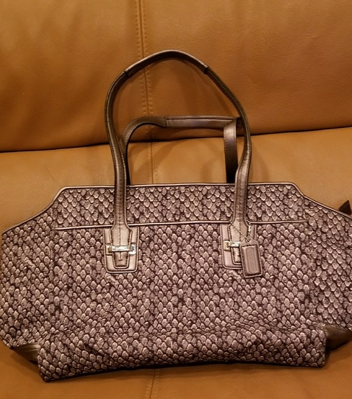 poshmark coach handbags